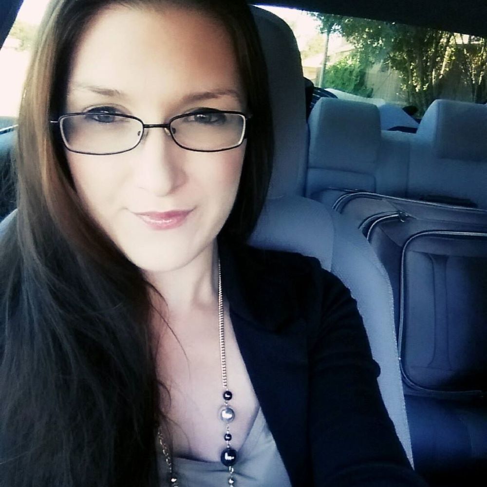 Meet your Posher, Kayla